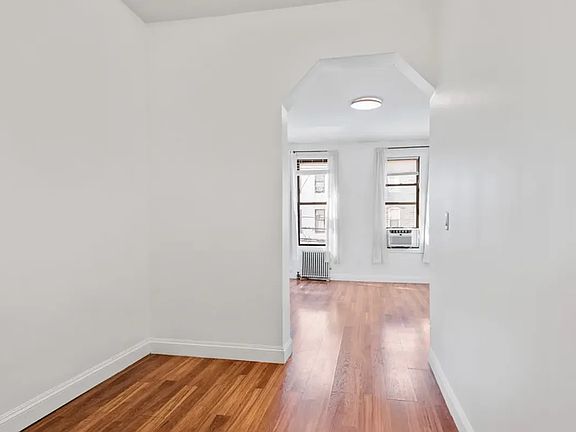 4th image of 293 Wyckoff Ave #2M