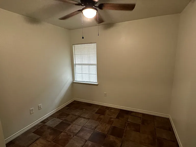6919 N Palafox St #2 — Photo 9