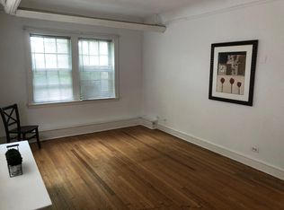 4854 Elm St, Skokie, IL 60077