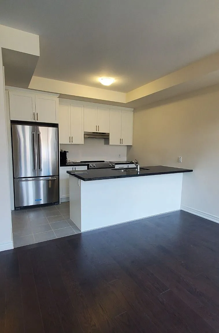 4 bed, $3,250 — Photo 2