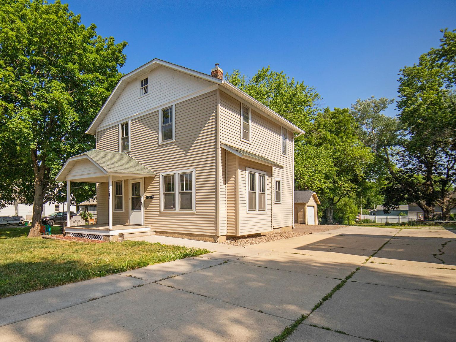 140 W McKinley St, Owatonna, MN 55060 Zillow