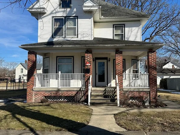511 S Central St, Gilman, IL 60938