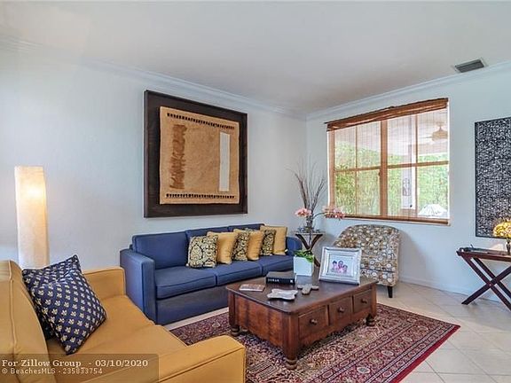 3rd image of 1920 Aspen Ln