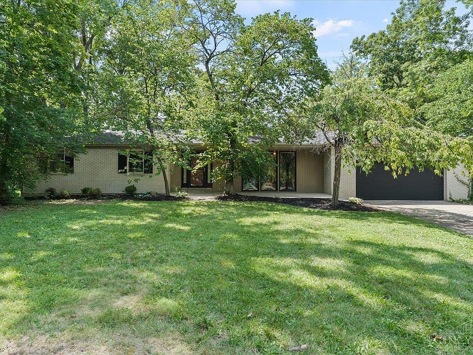 1st image of 8169 Shadybrook Dr