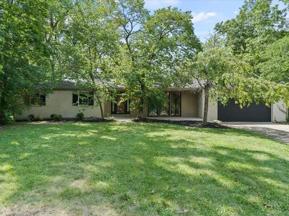 8169 Shadybrook Dr, West Chester, OH 45069