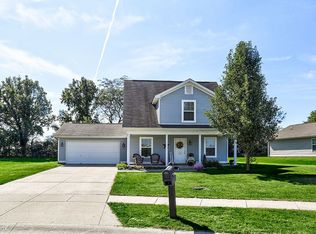 3 Hunters Pointe Dr, Jamestown, OH 45335