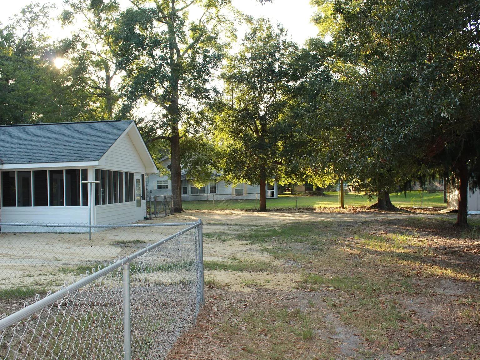 3 bed, 1450 sqft, $2,200 — Photo 4