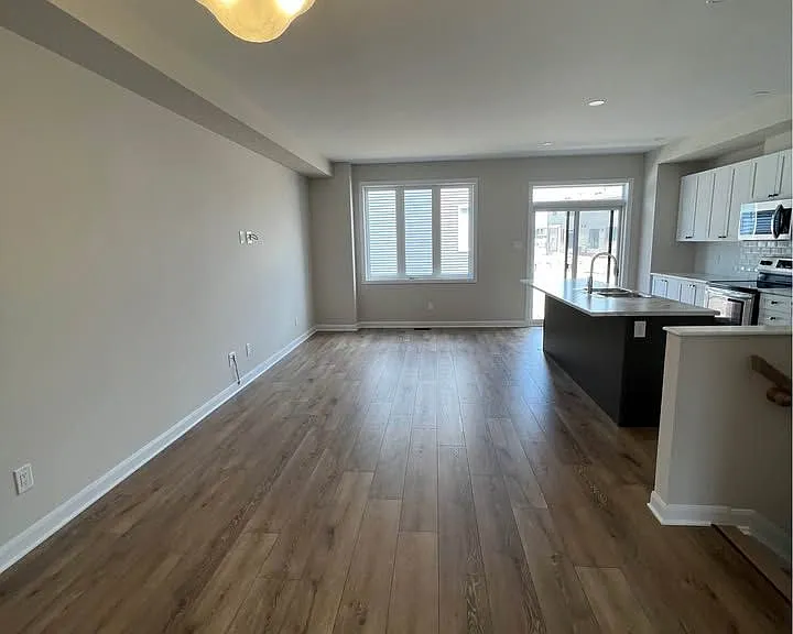 33 Watchim St — Photo 3