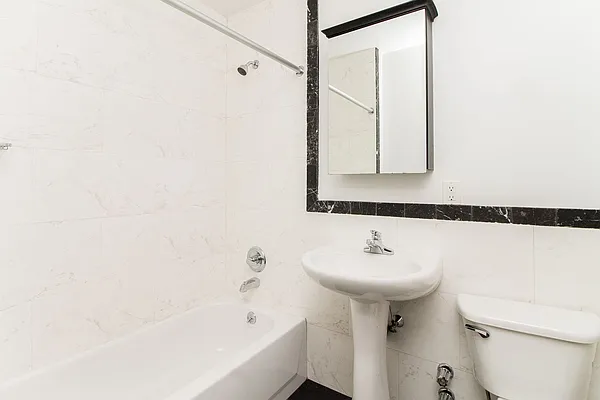 Rented by EXR | media 11