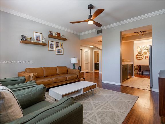 3rd image of 533 NE 3rd Ave APT 306
