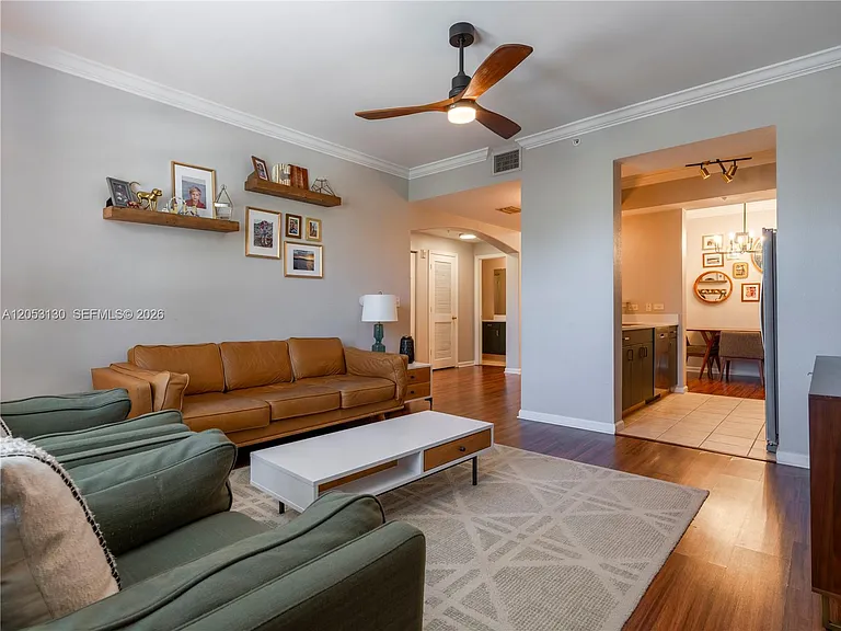 533 NE 3rd Ave #306 — Photo 3