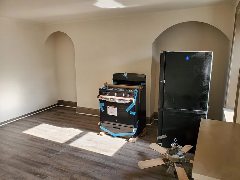 101-103 E Maple Ave #3 — Photo 9