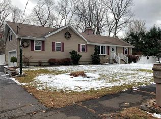 28 Pool Rd, North Haven, CT 06473