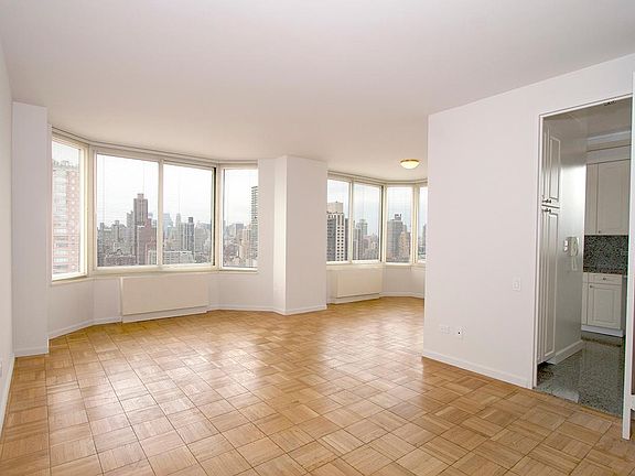 5th image of 1775 York Ave APT 19G