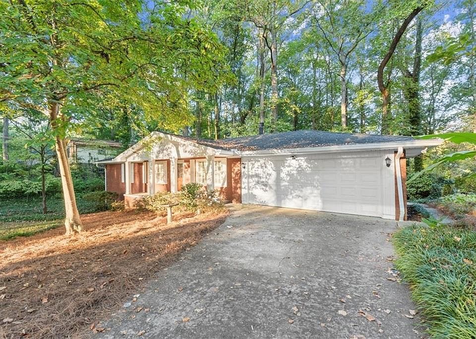 1st image of 3630 Lake Dr SE