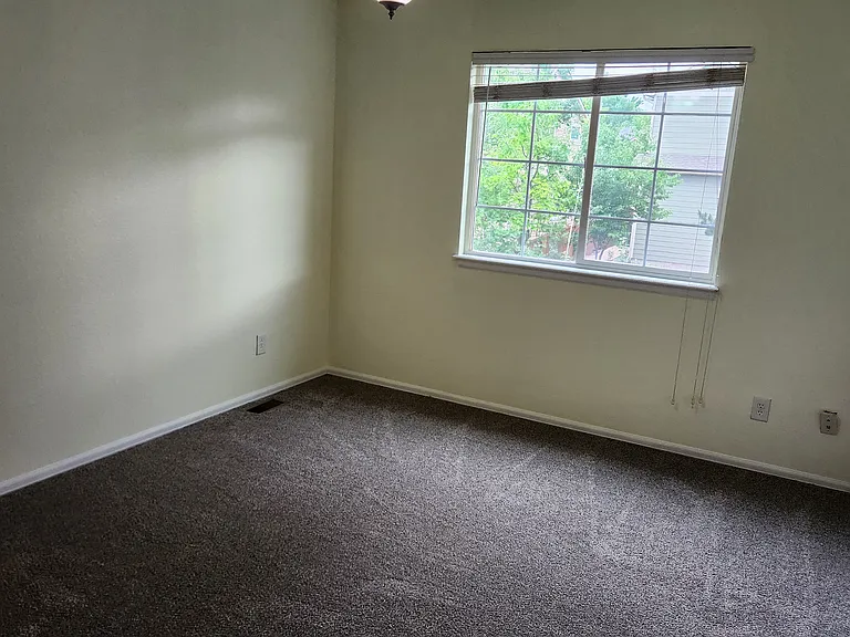 2265 Dogwood Cir — Photo 9