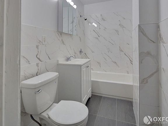 4th image of 108 Lexington Ave APT 4R