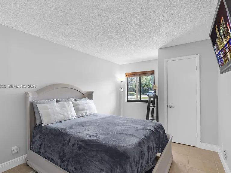 10001 W Atlantic Blvd #118 — Photo 11
