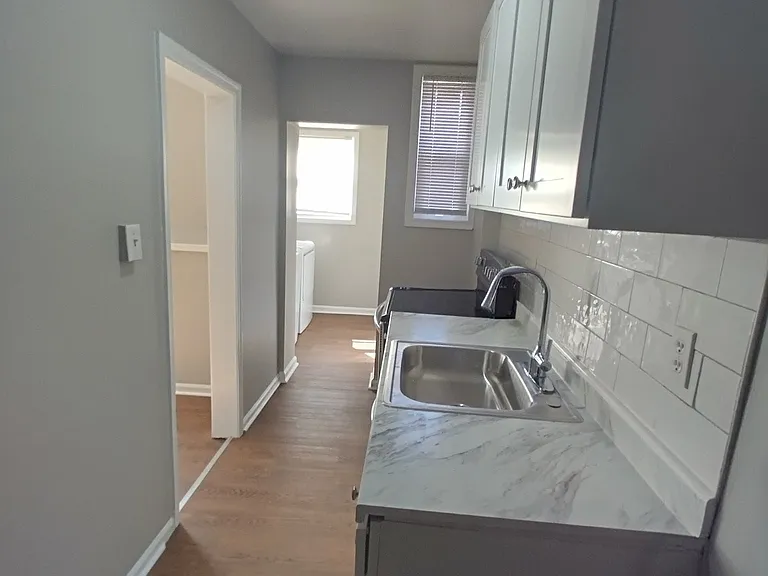 Ravenwood Ave — Photo 4