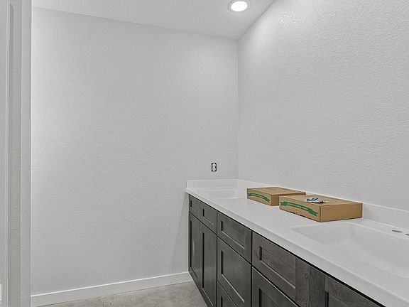 5th image of 1003 Sixth