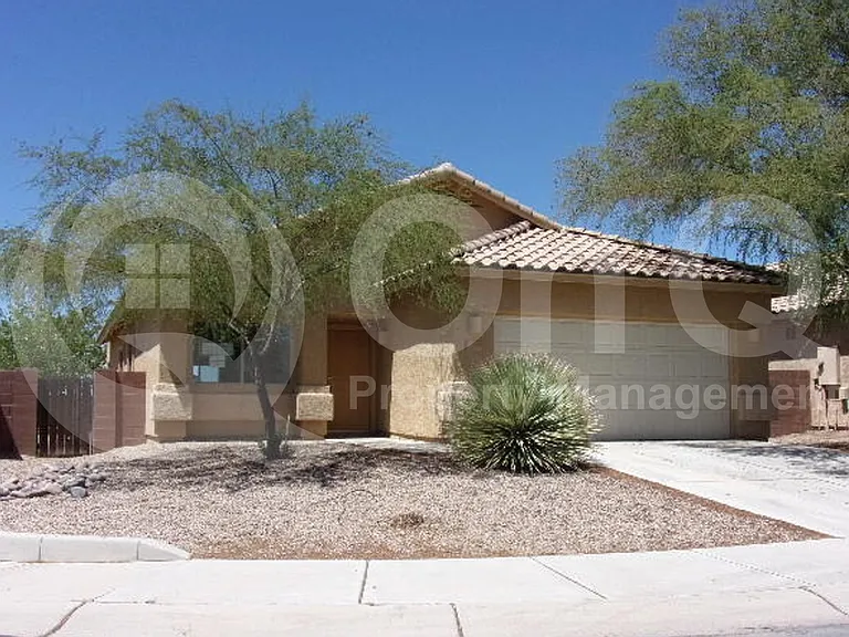 11886 W Fontenelle Dr — Photo 2