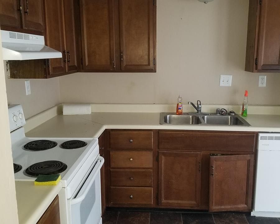 1st image of 213 Donalynn Dr APT C