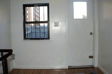 4th image of 422 E 14th St APT 5B