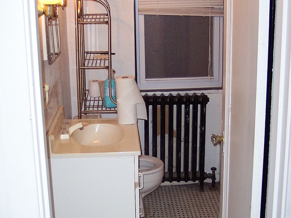 2nd image of 13 Marion Ave