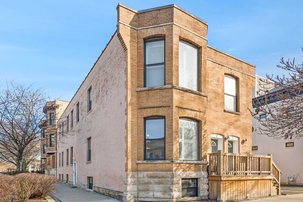 2427 N Seminary Ave #1, Chicago, IL 60614 condo