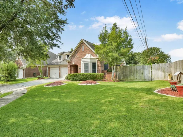 14002 Crown Glen Ct, Houston, TX 77062