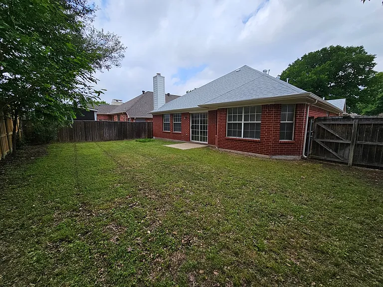 4320 Palmdale Dr — Photo 34