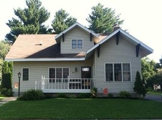 208 W Emily St, Mount Morris, IL 61054