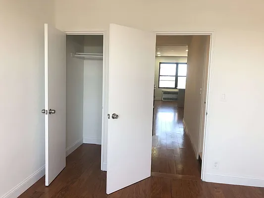 Sold by Winzone Realty Inc | media 5