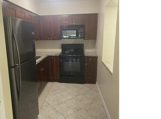 1981 SW 70th Way, Pompano Beach, FL 33068