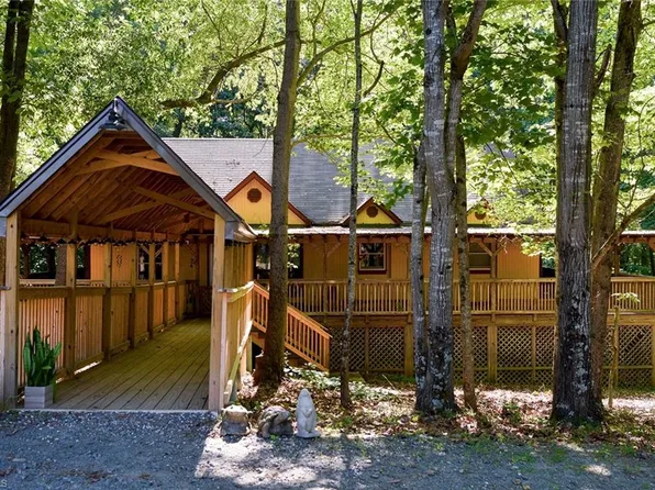 8455 Whipporwill Ln, Rural Hall, NC 27045