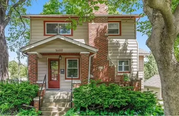 2 bed, 1.5 bath, 1896 sqft, $2,200 — Photo 1