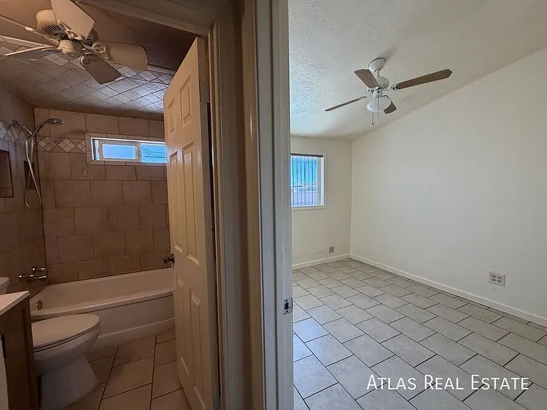 1932 S Campbell Ave — Photo 15
