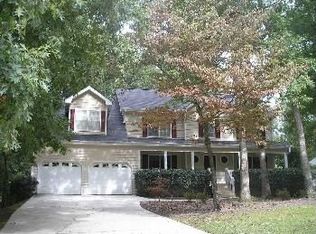 930 Winnbrook Dr, Dacula, GA