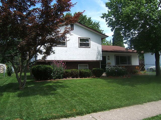Curb Appeal Galore!
