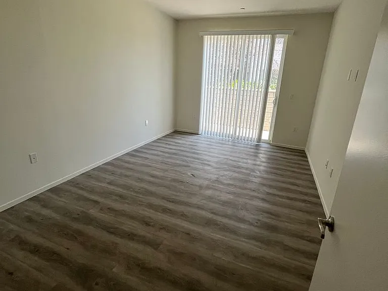 5630 Fair Ave — Photo 14