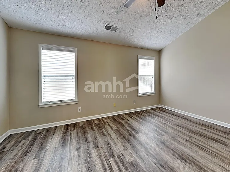 2510 Baysridge Dr NW — Photo 9