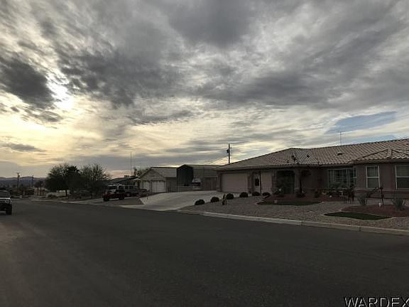 4th image of 3580 Bluecrest Dr