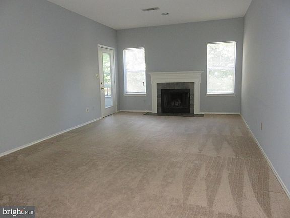 4th image of 4405 Sedgehurst Dr APT 206