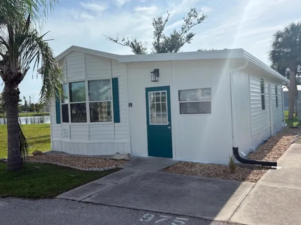 975 Sitka Trl, Fort Myers Beach, FL 33931