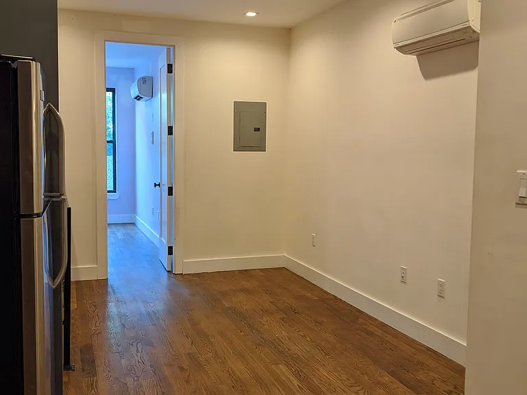 1915 Palmetto St #2 — Photo 4