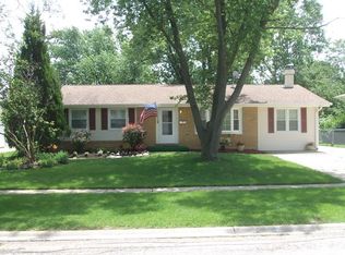 1105 Country Club Ln, Schaumburg, IL
