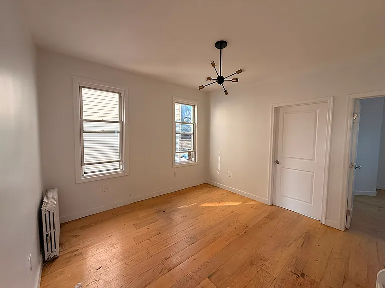 201 Olean Ave #2E — Photo 3