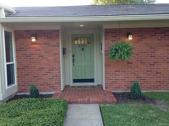 3rd image of 2301 Hollywood Ave