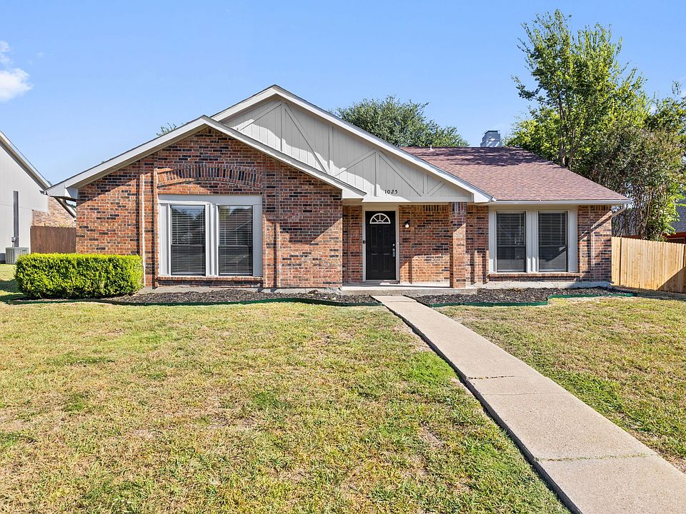 1st image of 1025 Opal Dr