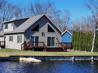 107 Shawnee Trl, Prudenville, MI 48651